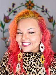 Lea Mckay's Instagram, Twitter & Facebook