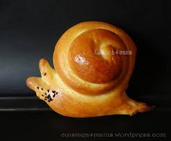 Une Hanouna Pour Wassim Petite Brioche En Forme D Escargot Petite Brioche Brioche Escargot Cuisine