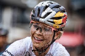 A true #StormChaser moment with Emily Batty of the Canyon MTB Racing team …  wearing her special ABUS x Red Bull #helmet 💥 photo: Staronphoto