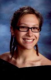 Roxanne Boggess, 32, of Huntington, WV, passed away