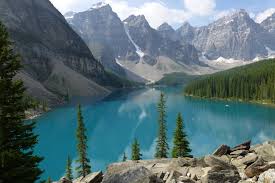 Located in one of the most iconic locations in the world, we provide the ultimate getaway for the perfect honeymoon, anniversary. Auf Dem Moraine Lake Rockpile Trail Wanderung Outdooractive Com