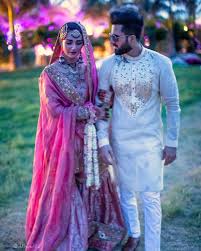 Sara khan pics, sara khan walima pics, sara khan wedding video. Sarah Khan And Falak Shabbir New Wedding Pictures Reviewit Pk