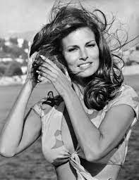 Pin By Dallas White On Raquel Welch Raquel Welch Raquel Rachel Welch