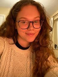 Daphne Harris's Instagram, Twitter & Facebook