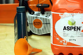 But it is always best to stick to the specifications laid down by the particular brand. What Fuel Mix Ratio For Two Stroke Tools 50 1 40 1 Workshoppist Com