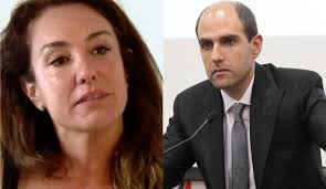 Se siguen revelando aspectos de la vida del ex presidente de la anfp, sergio jadue, quien se averiguen quien fue la ministra que se metió con el señor sergio jadue y que yo me tuve que quedar. El Dificil Momento Que Vive La Ex Esposa De Sergio Jadue En Estados Unidos Esta Indocumentada