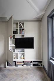 10 Qm Zimmer Einrichten Fernsehschrank Mit Turen Eingebaute Regale Parkettboden Gestaltung Kleiner Raume Wohnzimmer Ideen Gemutlich Ideen Fur Kleine Zimmer
