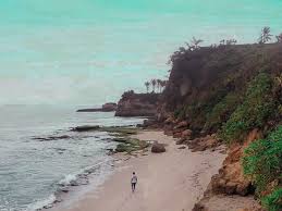 Sukabumi adalah kota destinasi wisata di jawa barat yang kini semakin ramai pengunjung. Pantai Karang Gantungan Surga Tersembunyi Di Sukabumi Sering Jalan