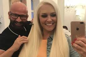 Daniela katzenberger zeigt sich mit braunen haaren. Daniela Katzenberger Uberrascht Mit Braunen Haaren