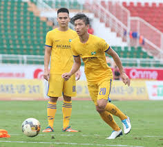Anh phúc qua chơi nên hôm nay cọt sẽ dẫn anh về nhà ⚽️ tiền đạo: Phan VÄƒn Ä'á»©c Binh Phá»¥c Cháº¥n ThÆ°Æ¡ng Ngoi Sao