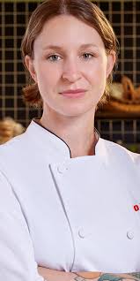 Vista-raised chef to compete