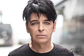 How Michel Klooster's Photologo Watermark Kept His Name Circulating When  His Controversial Photo Went Viral