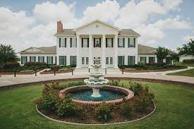 The Milestone Walters Wedding Estates Mansion Dallas Wedding Venue Denton Wedding Da Mansion Wedding Venues Dfw Wedding Venues Outdoor Wedding Venues