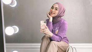 Komen di bawah retwet nya jngn lupa yapic.twitter.com/eapuhh8bhz. Parah Foto Citra Kirana Diedit Tanpa Busana Disebar Di Twitter