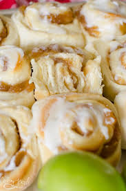 Cinnamon Rolls Filled With Apple Pie Filling Sweet Roll Recipe Cinnamon Rolls Apple Pies Filling