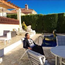 Jessica alves is an actress, known for ti ti ti (2010). What Is Rodrigo Alves Net Worth Where Does The Former Cbb Star Own Property And What S The Human Ken Doll S Family Business