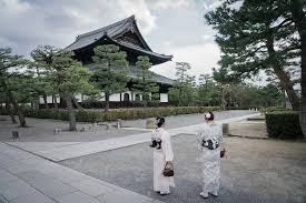 Top Japan Travel Tips: What Tourists Get Wrong in Kyoto, Beyond - Bloomberg