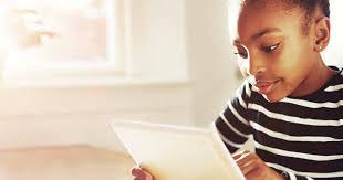 Amy Delia's Instagram, Twitter & Facebook