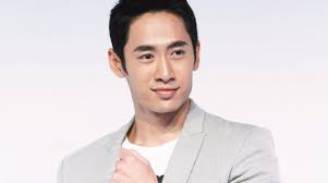 Johnny Lu's Instagram, Twitter & Facebook