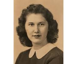 Dorothy Linscott's Instagram, Twitter & Facebook