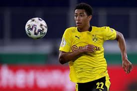 Jude bellingham is an english footballer who plays as a midfielder for bundesliga club borussia dortmund. Bellingham Becomes Borussia Dortmund S Youngest Scorer With Debut Goal Goal Com