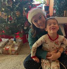 A very merry Christmas weekend in Wichita 💚❤️