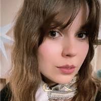 200+ ملفًا شخصيًا يحتوي على “Candice”