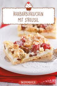 Rhabarberkuchen Mit Streusel In 2020 Rhabarberkuchen Mit Streusel Rhabarberkuchen Streusel Rezept