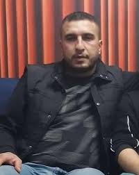 Gaziantep emniyet müdürlüğü cinayet masası dedektifleri olayla ilgili soruşturmaya başladı. Son Dakika Gaziantep Te Yemek Masasinda Kan Akti Yakin Arkadasini Son Dakika Haberler