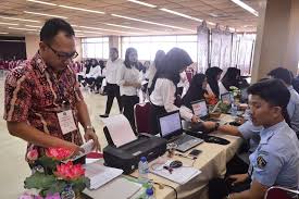 Salam kenal, saya juliar nur.s.si, sarjana biologi universitas hasanuddin angkatan 2010 dan guru biologi sma. Seleksi Cpns 2018 S1 Ilmu Administrasi Negara Paling Dicari Di Kementerian Pan Rb Tirto Id