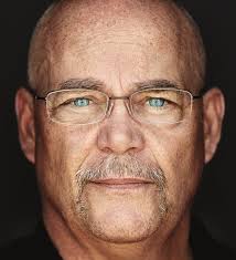 Trucks don pink for Ontario convoy