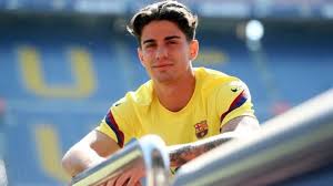Gimnàstic mercantil and espanyol were two of his youth teams before arriving at la masía. Nksfakkymqeqm