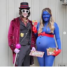 Tie two together by knotting them in the middle. 34 Funny Pregnant Women Halloween Costumes Cute Maternity Costume Ideas