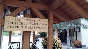 Parkplatz landgasthof deutsches haus in gruibingen: Biergartenbereich Bild Von Landgasthof Deutsches Haus Gruibingen Tripadvisor