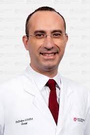 Bölgeye gelen ikinci ambulansa alınan panahi, akdeniz üniversitesi hastanesi'ne kaldırıldı. Doktorlarimiz Koc Universitesi Hastanesi