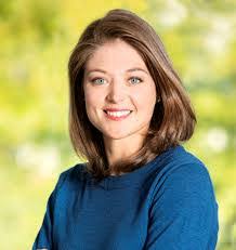 Jennifer Sundstrom's Instagram, Twitter & Facebook