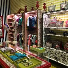 El tiempo de viaje en auto será de aproximados 35 minutos. Gucci Kids Children S Clothing 19501 Biscayne Blvd Aventura Fl Phone Number Yelp