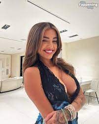 Malu Trevejo Shows Off Her Sexy Boobs (9 New Photos) - Famous Internet Girls