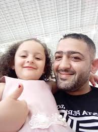 فرن ماركة زكش الاسرائيلية سعة 54 لتر. حرارة تصل الى 250 درجة . بقوة 2000وات  .تايمر لضبط الوقت . نظام باب مزدوج