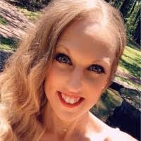 Kassandra Hall's Instagram, Twitter & Facebook