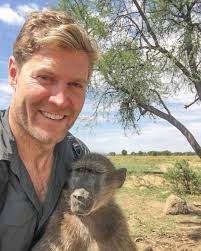 Challenges of rescue primate parenting