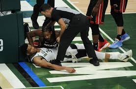 Trevor ariza has an estimated net worth of over $45 million. Not Even The Entry Of Trevor Ariza Could Stop Giannis Antetokounmpo In The Hoop Video Journal Beat