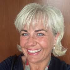 Sharon Mcroberts's Instagram, Twitter & Facebook