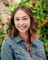 Kayla Hackett's Instagram, Twitter & Facebook