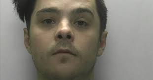 Thug with knife tried to mug police officer in an alleyway in Cornwall