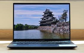 ASUS ZenBook 14 OLED UX3402 review: A value for money OLED notebook -  HardwareZone.com.sg