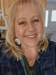 Kellie Herbert's Instagram, Twitter & Facebook