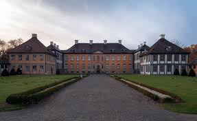 Schloss Oranienbaum Gartenreich Dessau Worlitz Dessau Burgen Und Schlosser Villen