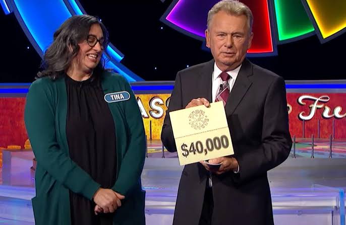 Wheel of Fortune' fans complain after another contestant loses big:  'Frustrating to watch'
