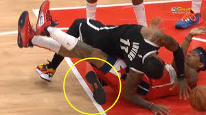 The celtics star point guard is expected to be back on the court in four to five months. Kyrie Irving Scary Knee Injury Nets Vs Wizards Youtube